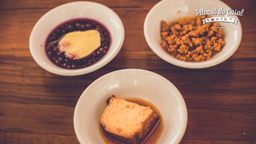 Sagu com creme, ambrosia e pudim de leite