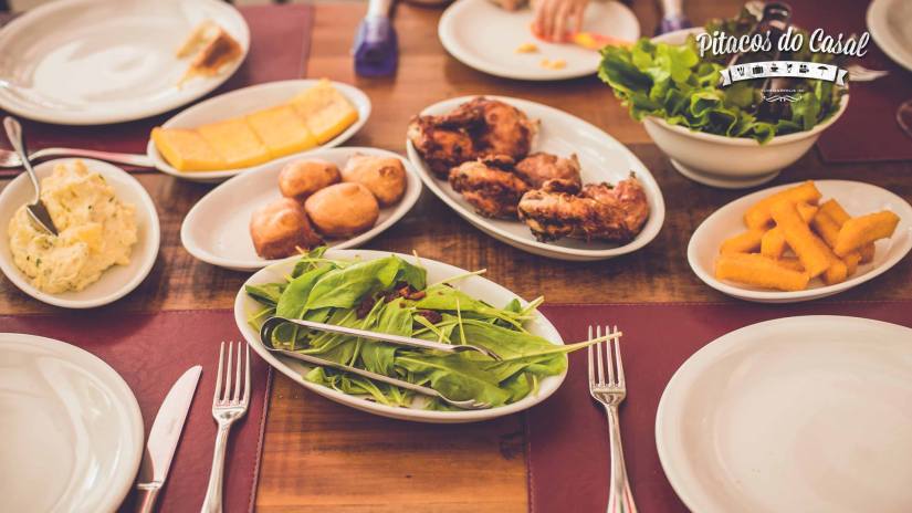 Galeto e acompanhamentos